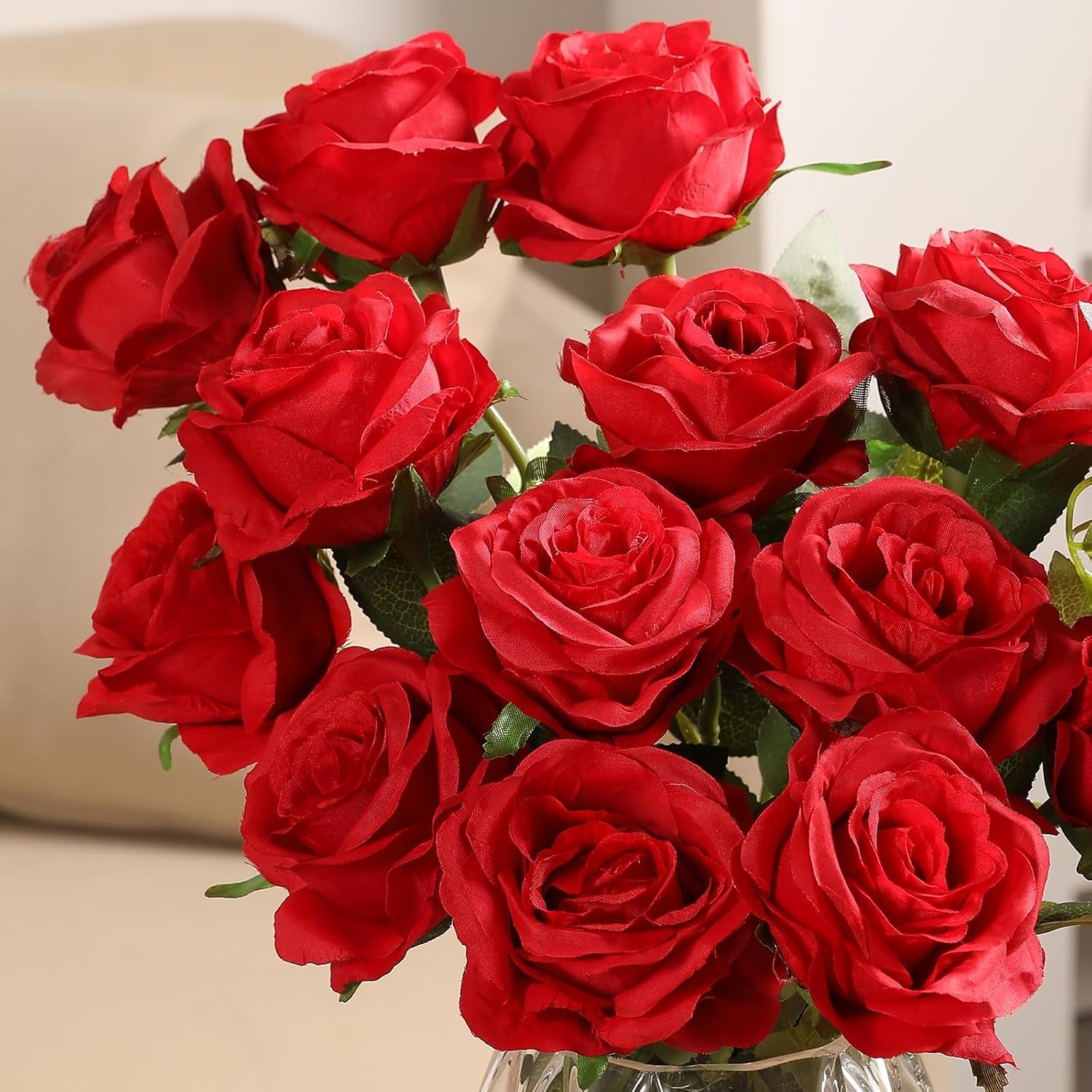 100Pcs Artificial Silk Roses Bulk,Fake Roses Flower with Stems Realistic Flowers for Wedding Centerpiece Home Party Decor(Red)